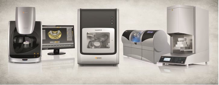 Fluxul digital complet Sirona: scaner de laborator, stație de proiectare, unități de frezare și cuptor de sinterizare pentru ceramică